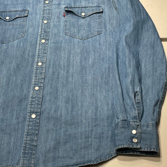 Levi's (2010’s) Large Slim Cowboy Cut Sky Blue Button-Up denim Shirt - Picture 6 of 13